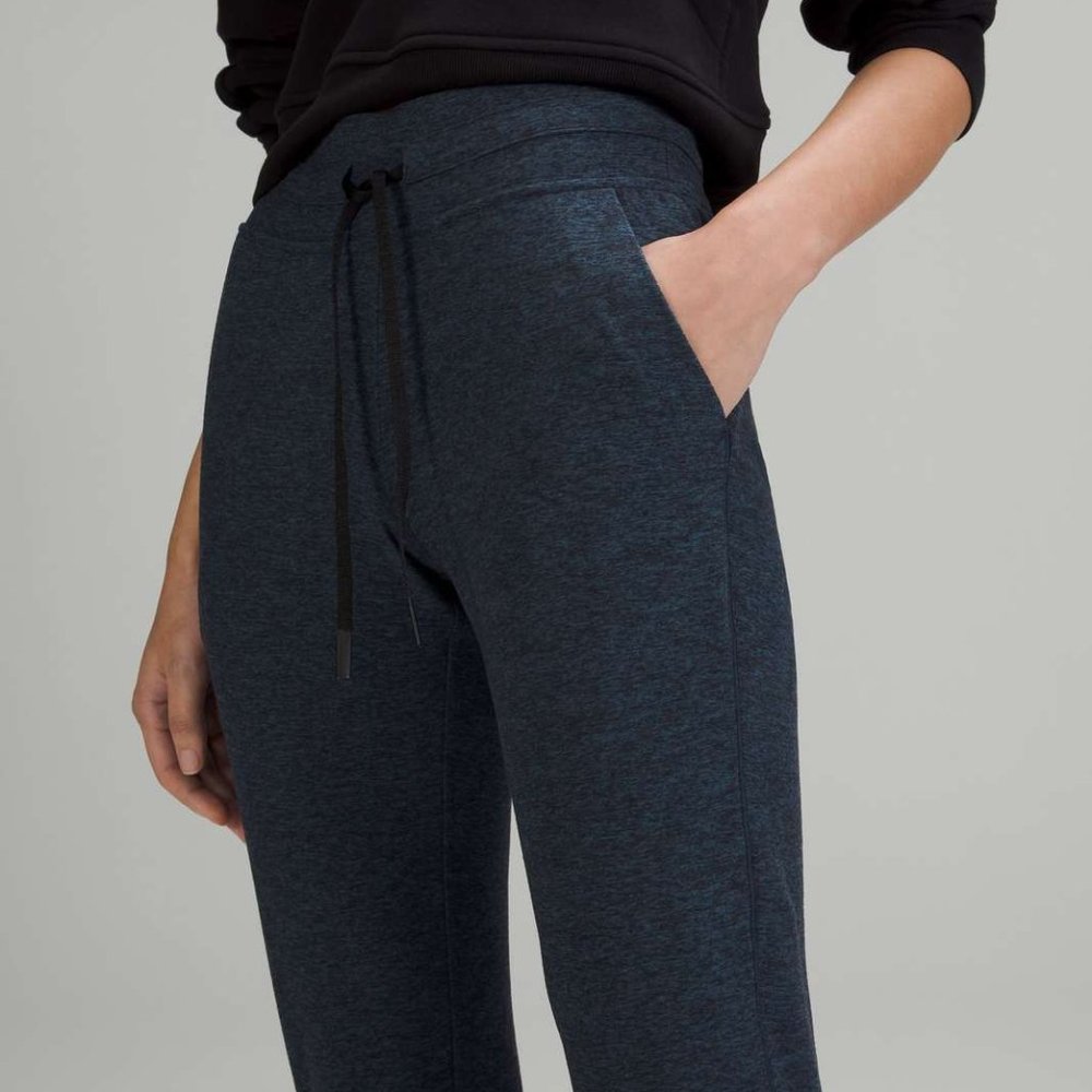 perfect condition Ready To Rulu High-Rise 7/8 Jogger Heathered True Navy/Black